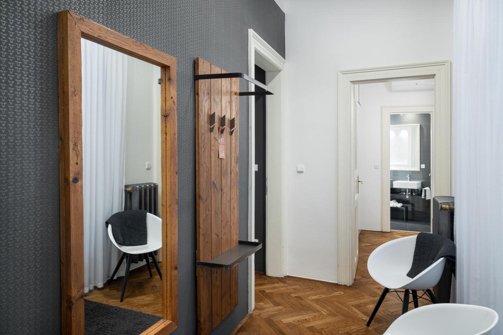 Mooo Downtown Aparthotel Prague Ngoại thất bức ảnh