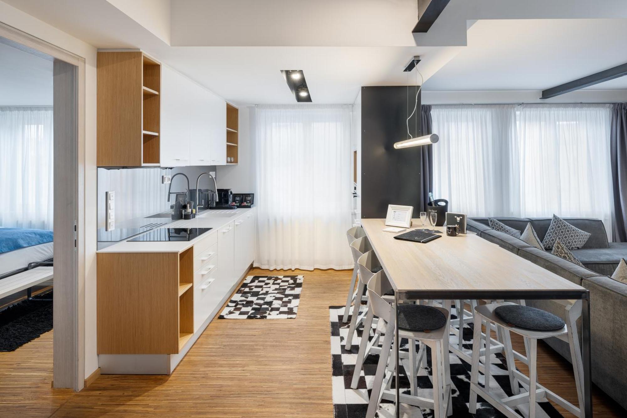 Mooo Downtown Aparthotel Prague Ngoại thất bức ảnh