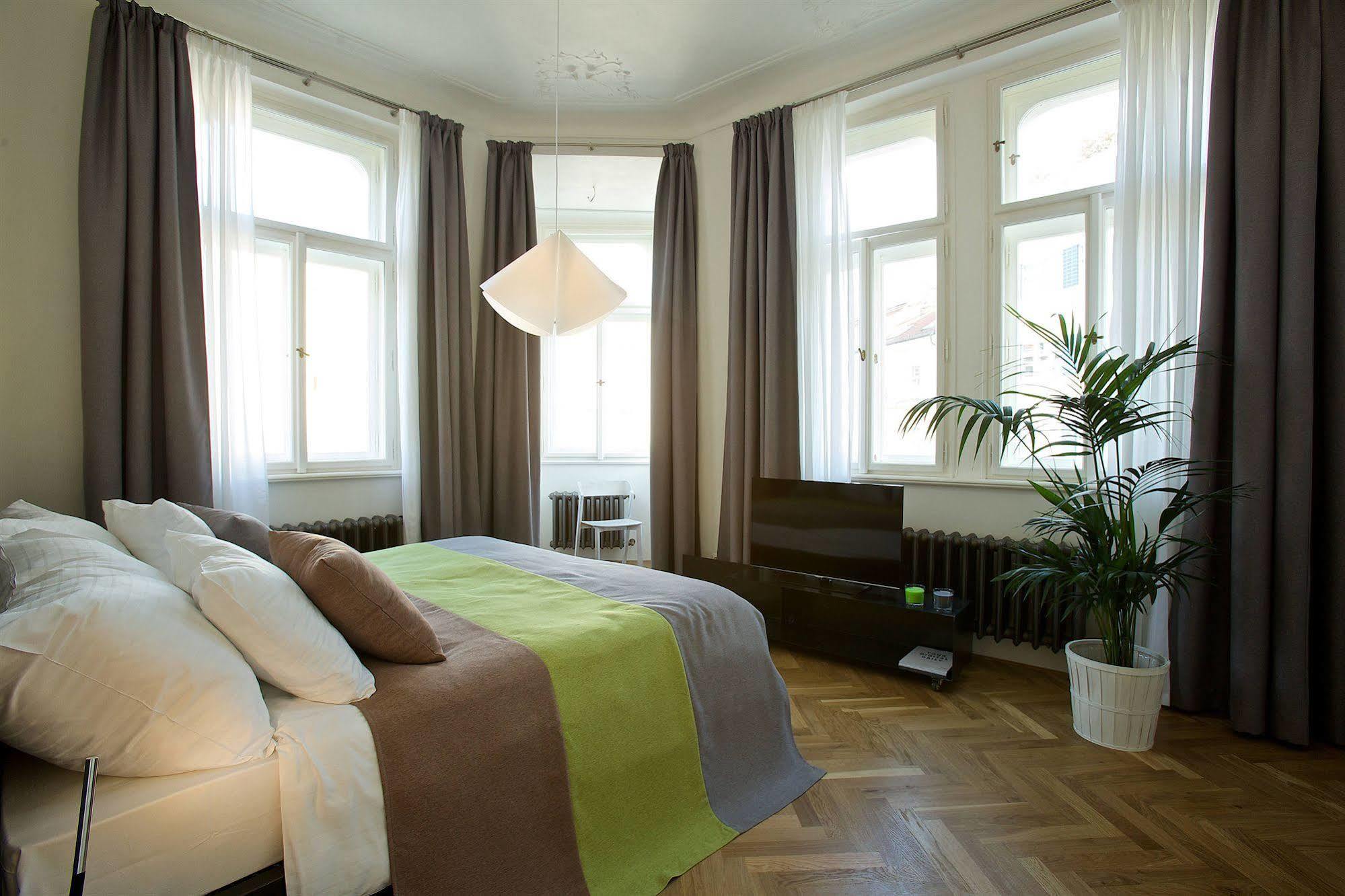 Mooo Downtown Aparthotel Prague Ngoại thất bức ảnh