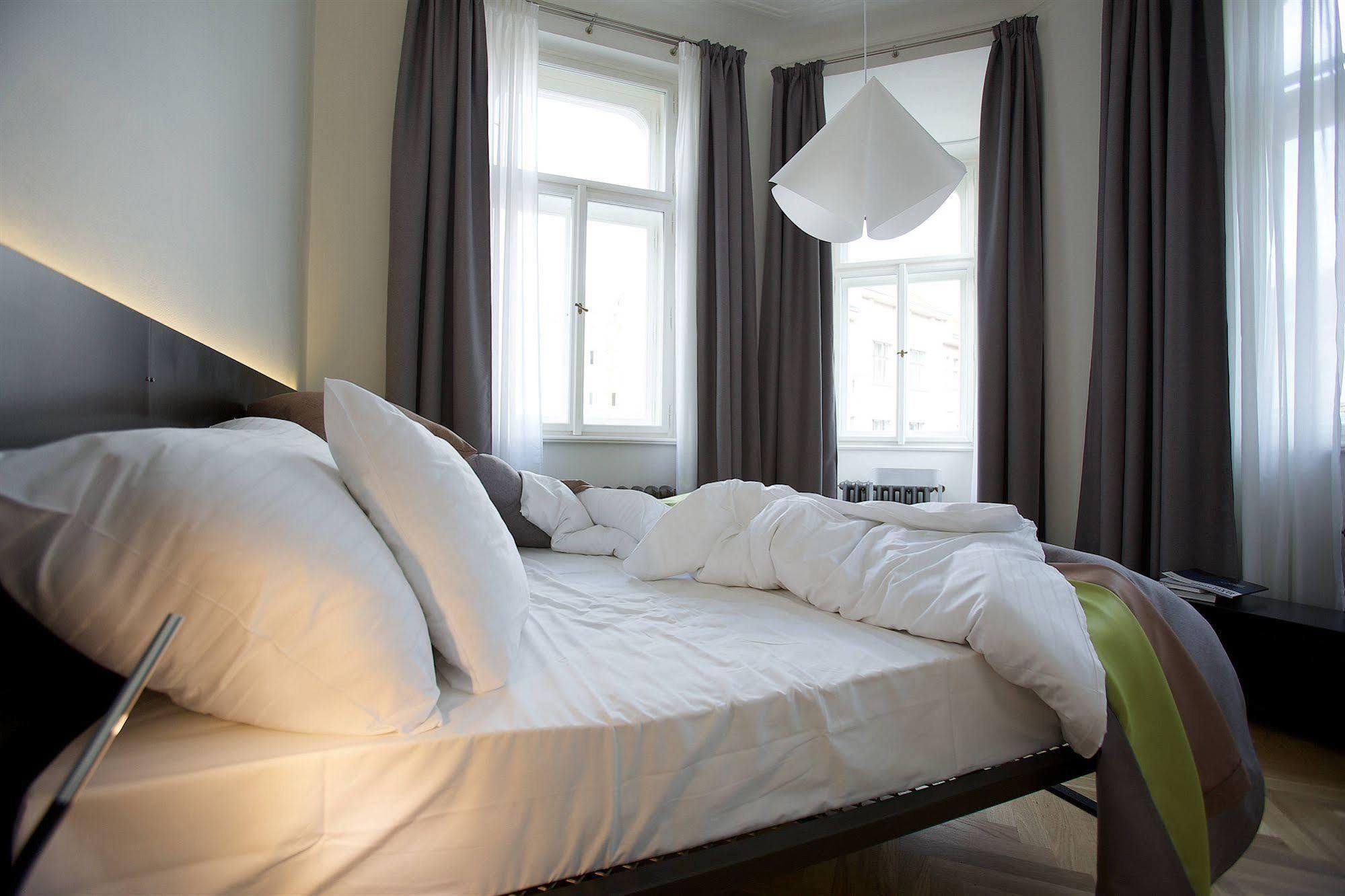 Mooo Downtown Aparthotel Prague Ngoại thất bức ảnh